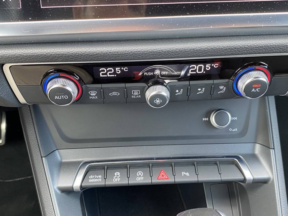 Acheter Audi Q3 Q3 35 TFSI 150 ch S tronic 7 S line 5p occasion dans les concessions du Groupe Faurie