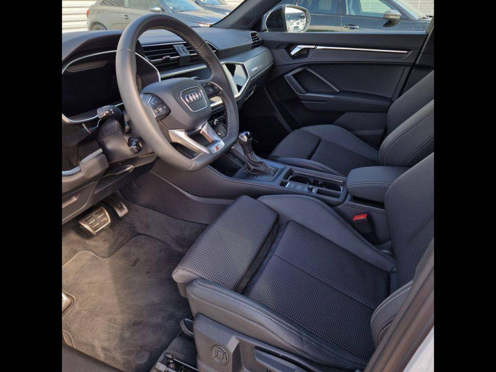 Acheter Audi Q3 Q3 Sportback 35 TDI 150 ch S tronic 7 S line plus 5p neuf dans les concessions du Groupe Faurie