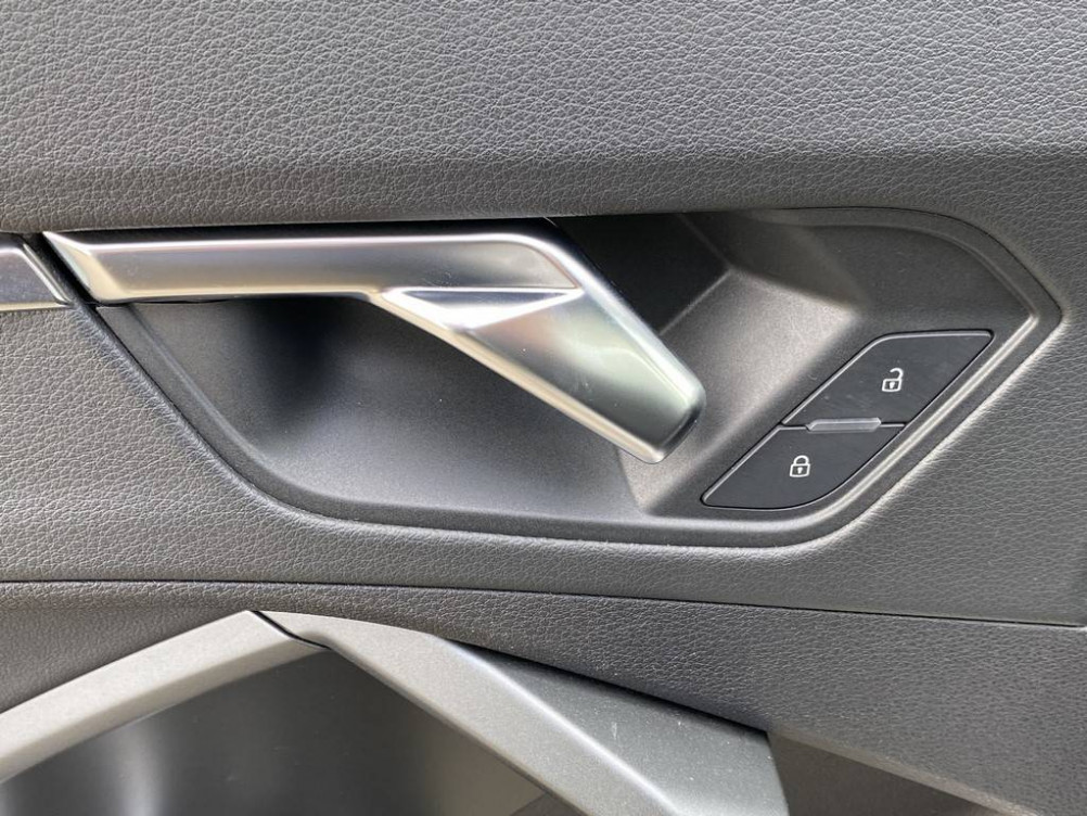 Acheter Audi Q3 Q3 35 TFSI 150 ch S tronic 7 S line 5p occasion dans les concessions du Groupe Faurie