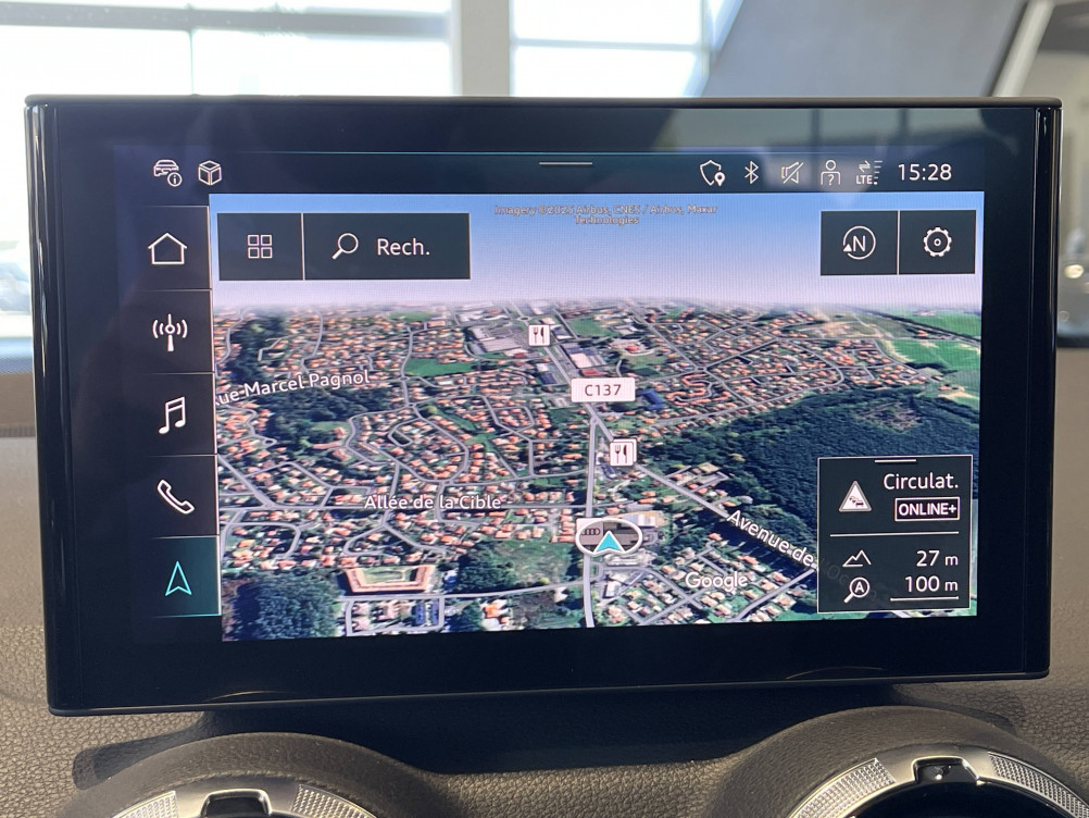 Acheter Audi Q2 Q2 35 TFSI 150 S tronic 7 Black Edition 5p neuf dans les concessions du Groupe Faurie