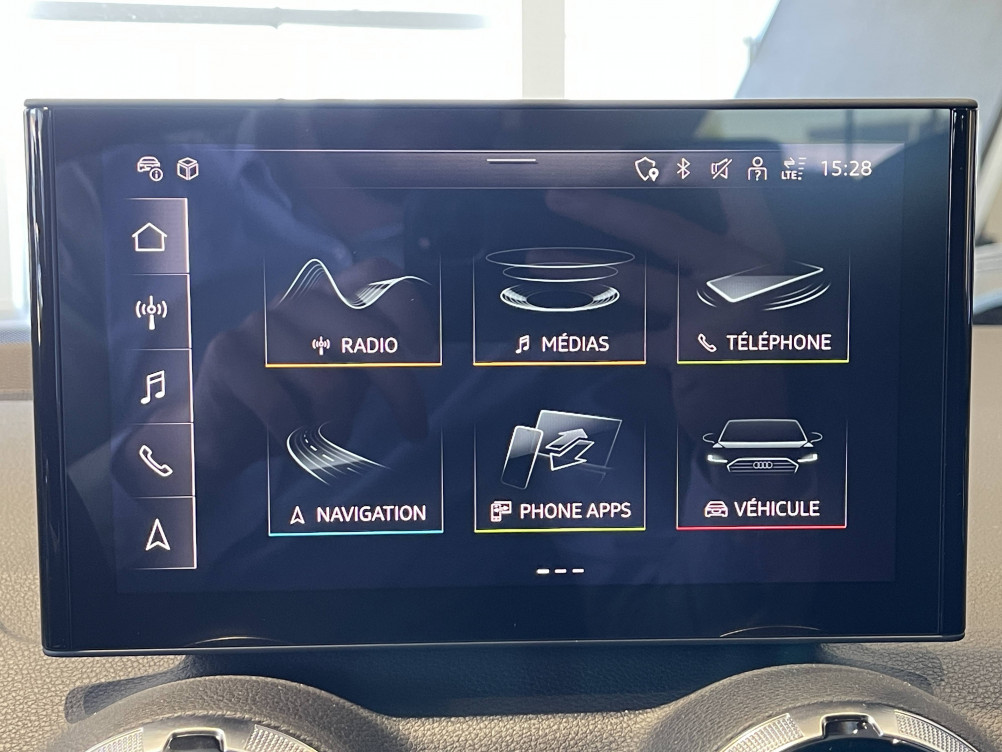 Acheter Audi Q2 Q2 35 TFSI 150 S tronic 7 Black Edition 5p neuf dans les concessions du Groupe Faurie
