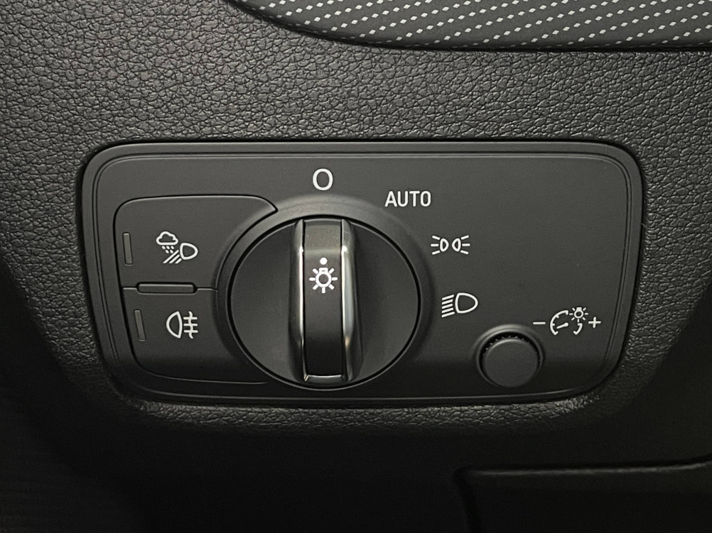 Acheter Audi Q2 Q2 35 TFSI 150 S tronic 7 Black Edition 5p neuf dans les concessions du Groupe Faurie