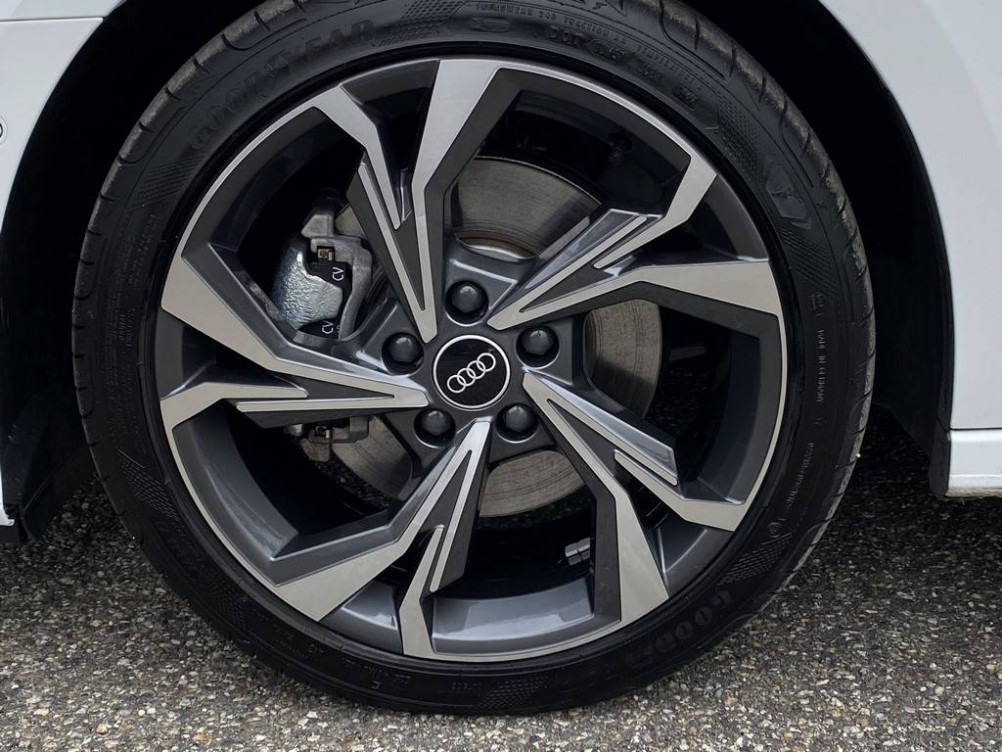 Acheter Audi A3 A3 Sportback 40 TFSIe 204 S tronic 6 S Line 5p occasion dans les concessions du Groupe Faurie
