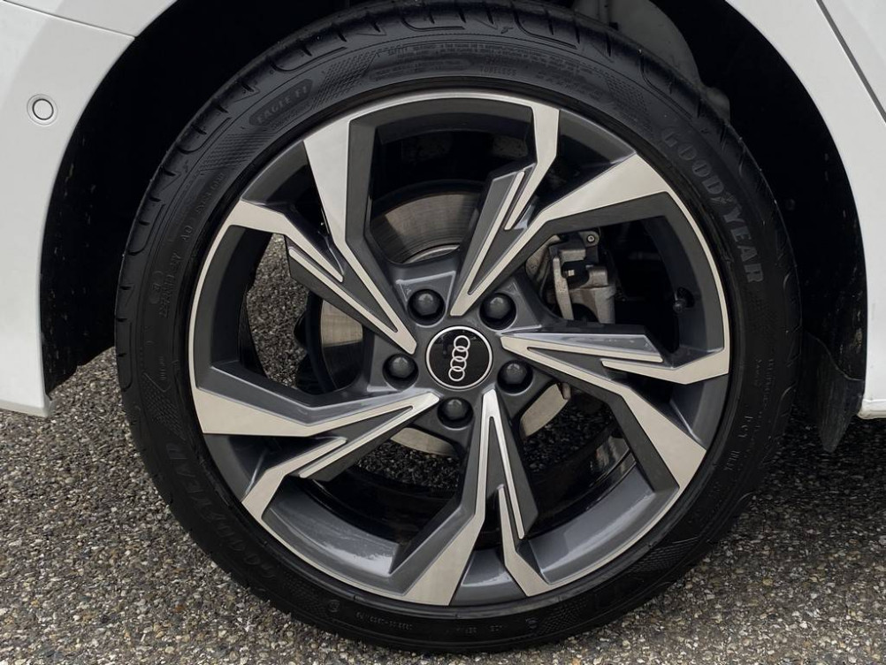 Acheter Audi A3 A3 Sportback 40 TFSIe 204 S tronic 6 S Line 5p occasion dans les concessions du Groupe Faurie