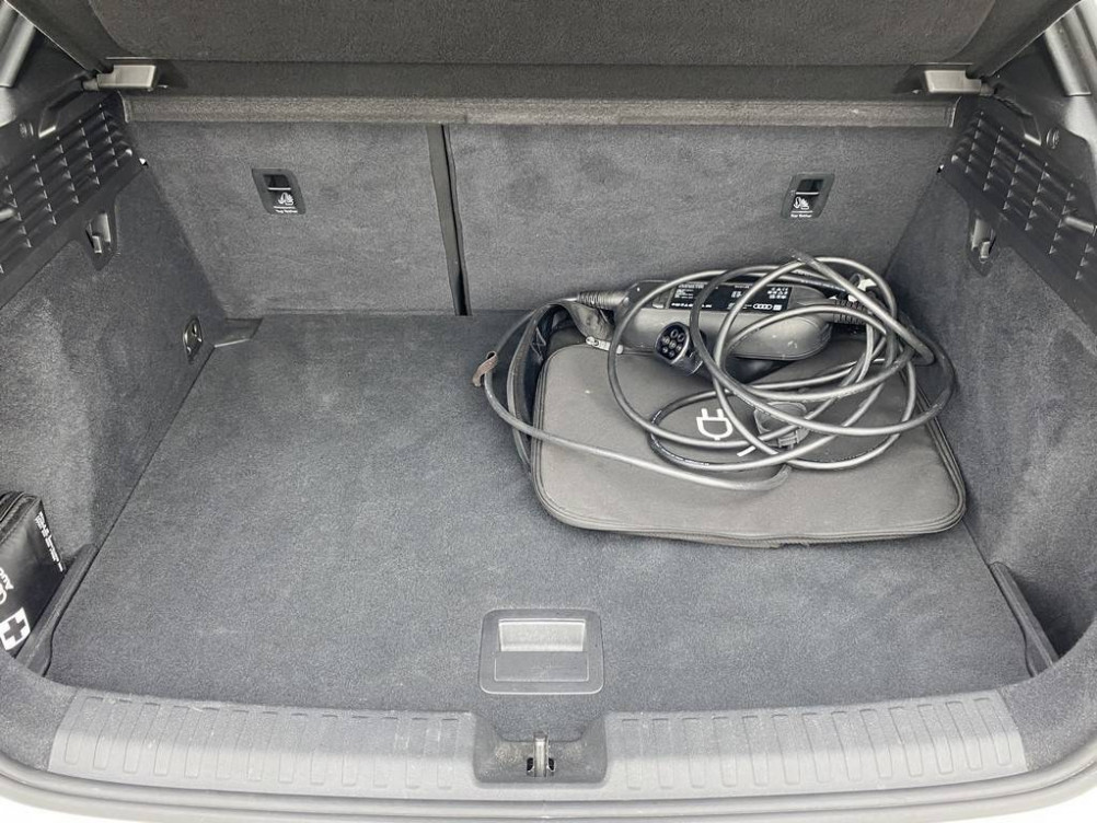 Acheter Audi A3 A3 Sportback 40 TFSIe 204 S tronic 6 S Line 5p occasion dans les concessions du Groupe Faurie
