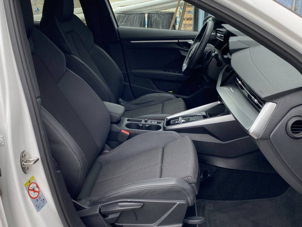 Acheter Audi A3 A3 Sportback 40 TFSIe 204 S tronic 6 S Line 5p occasion dans les concessions du Groupe Faurie