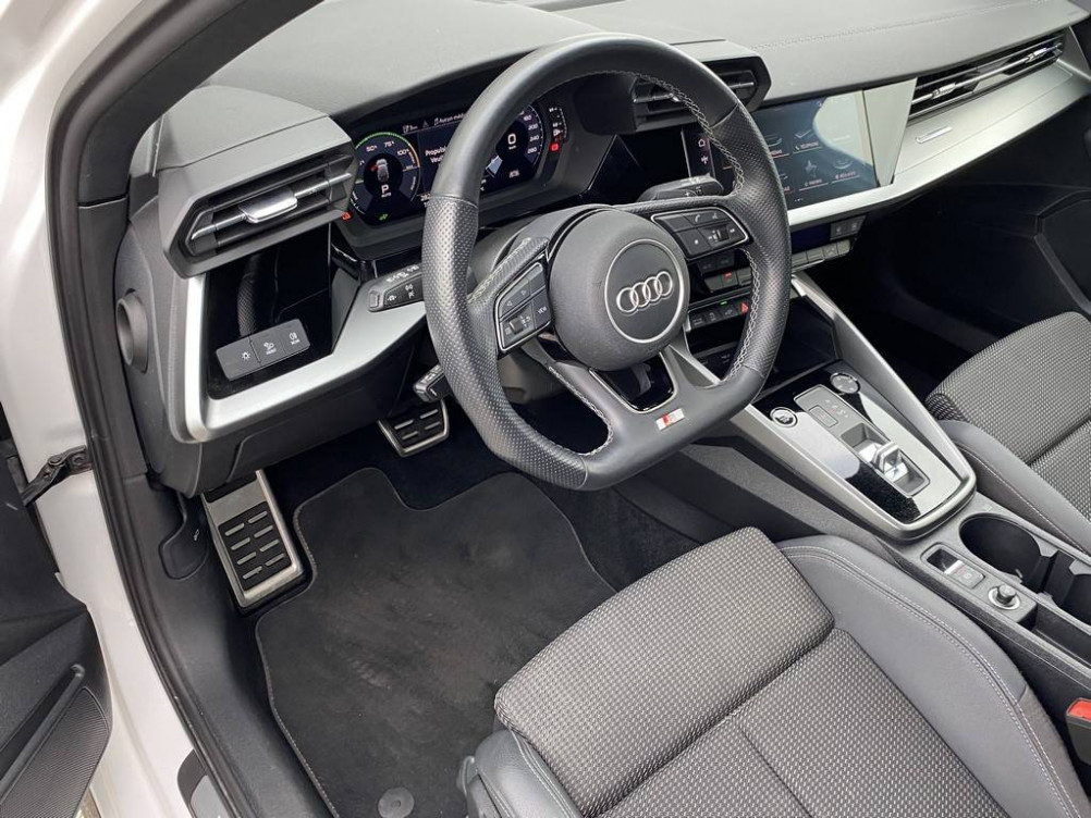 Acheter Audi A3 A3 Sportback 40 TFSIe 204 S tronic 6 S Line 5p occasion dans les concessions du Groupe Faurie