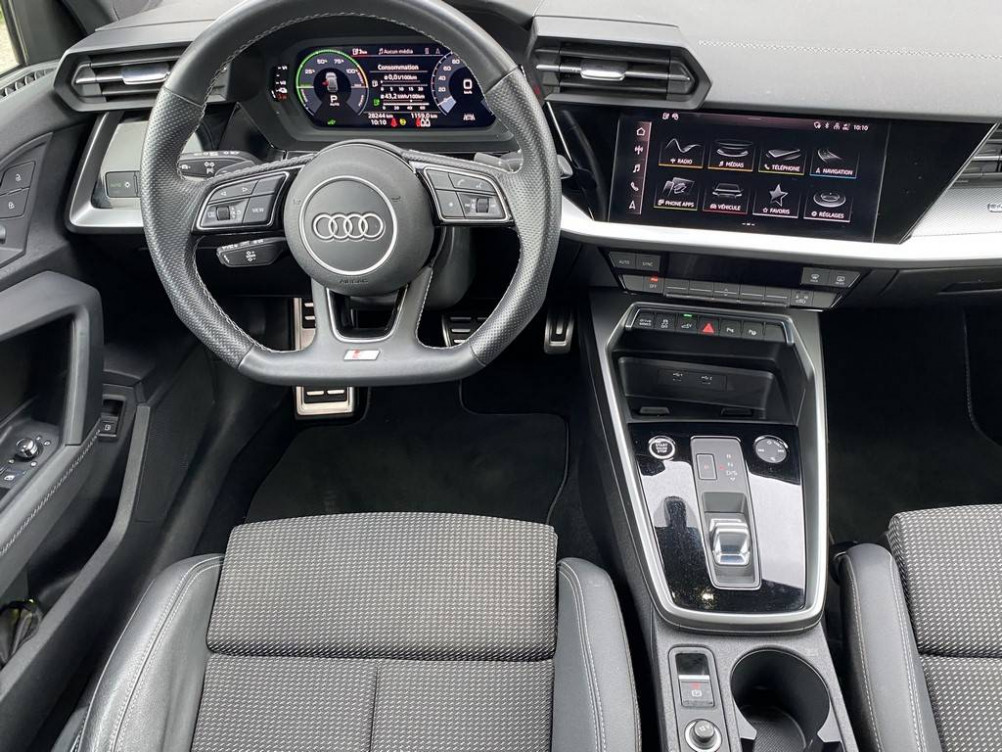 Acheter Audi A3 A3 Sportback 40 TFSIe 204 S tronic 6 S Line 5p occasion dans les concessions du Groupe Faurie