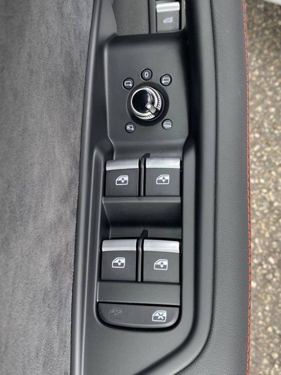 Acheter Audi A4 A4 Avant 40 TDI 204 S tronic 7 Competition 5p occasion dans les concessions du Groupe Faurie