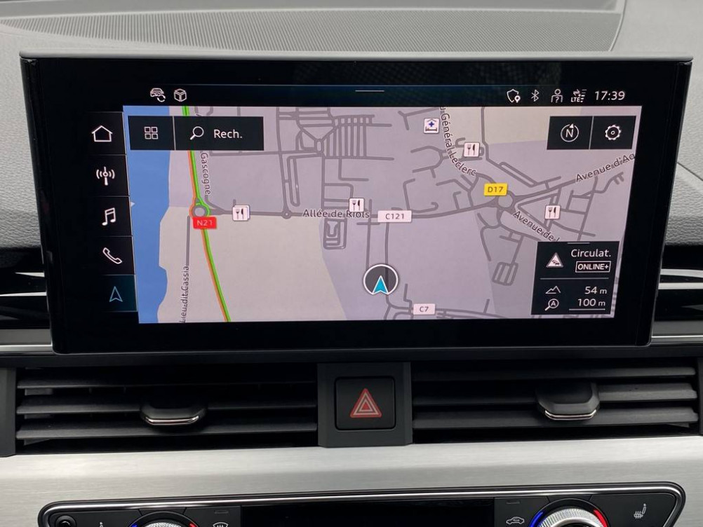 Acheter Audi A4 A4 Avant 40 TDI 204 S tronic 7 Competition 5p occasion dans les concessions du Groupe Faurie