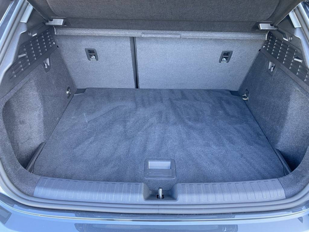 Acheter Audi A3 A3 Sportback 40 TFSIe 204 S tronic 6 Business Executive 5p occasion dans les concessions du Groupe Faurie