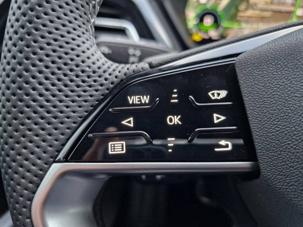 Acheter Audi Q4 Q4 e-tron Sportback 45 285 ch 82 kWh S line 5p neuf dans les concessions du Groupe Faurie