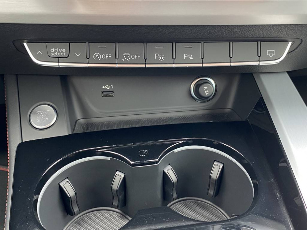 Acheter Audi A4 A4 Avant 40 TDI 204 S tronic 7 Competition 5p occasion dans les concessions du Groupe Faurie