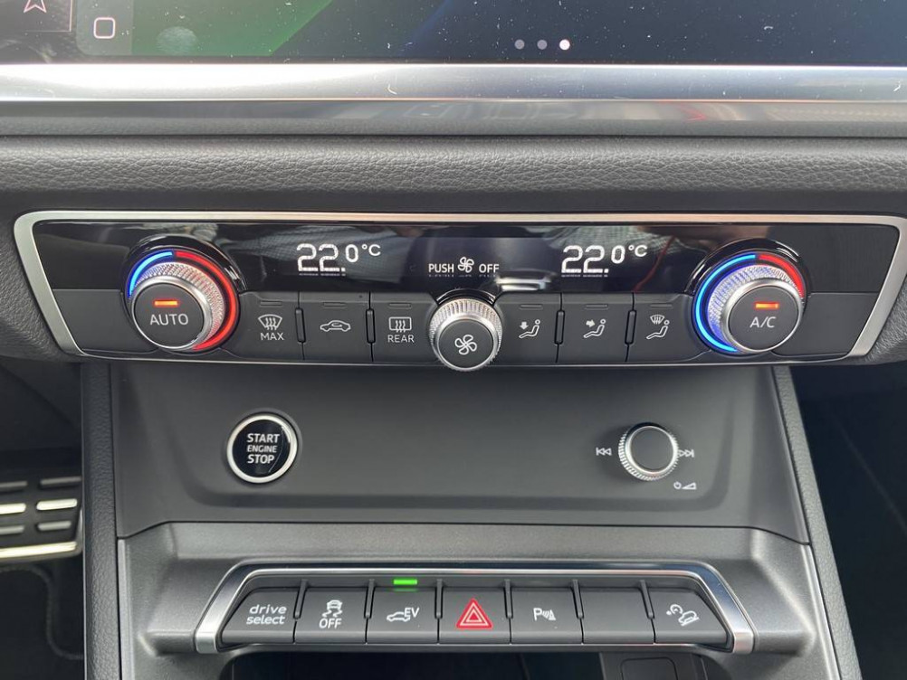 Acheter Audi Q3 Q3 45 TFSIe 245 ch S tronic 6 S line 5p occasion dans les concessions du Groupe Faurie