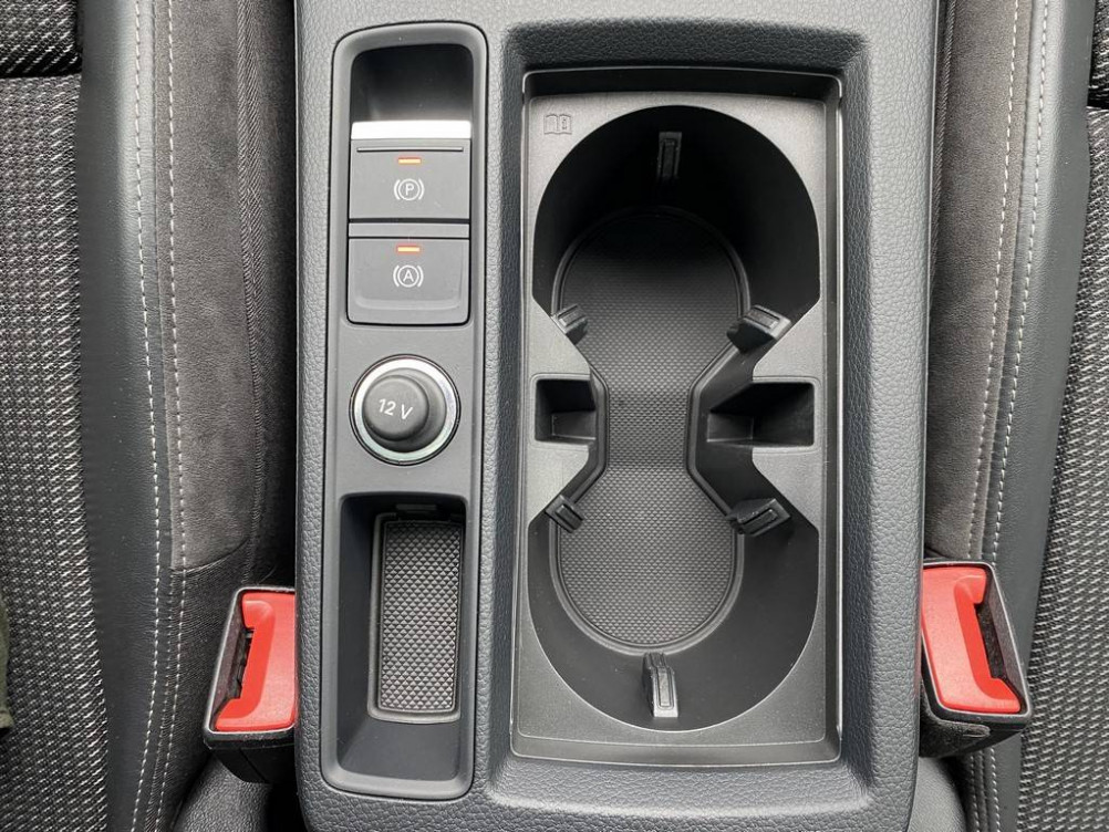 Acheter Audi Q3 Q3 45 TFSIe 245 ch S tronic 6 S line 5p occasion dans les concessions du Groupe Faurie