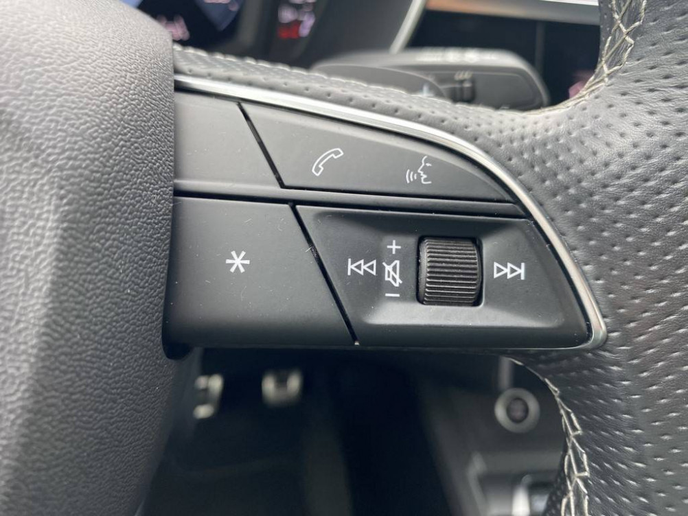 Acheter Audi Q3 Q3 45 TFSIe 245 ch S tronic 6 S line 5p occasion dans les concessions du Groupe Faurie