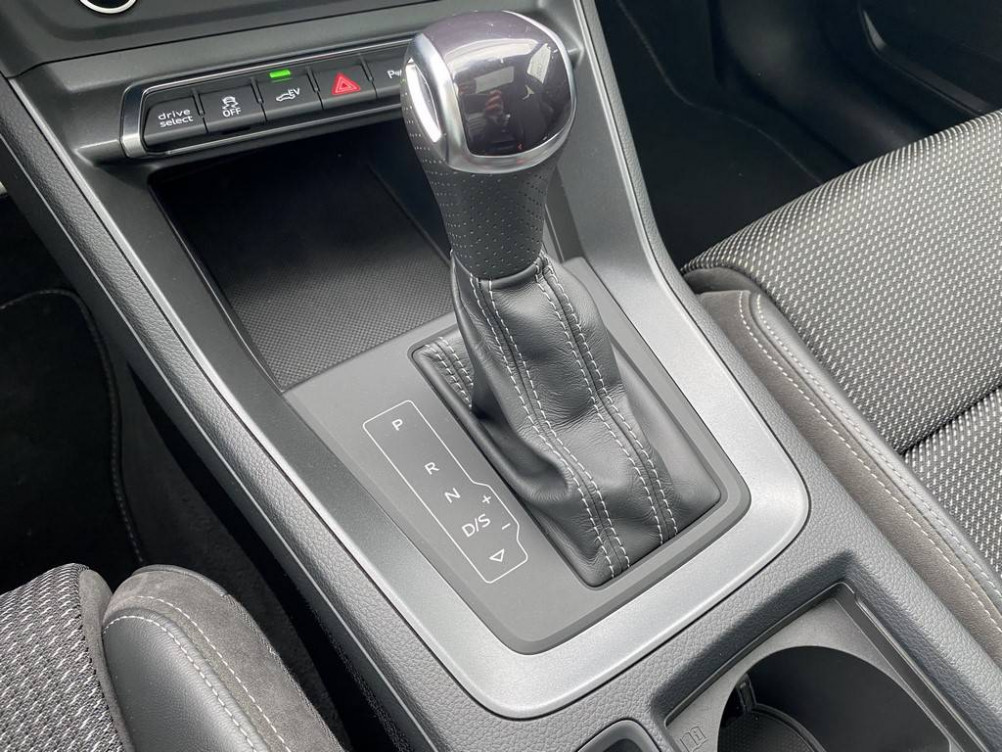 Acheter Audi Q3 Q3 45 TFSIe 245 ch S tronic 6 S line 5p occasion dans les concessions du Groupe Faurie