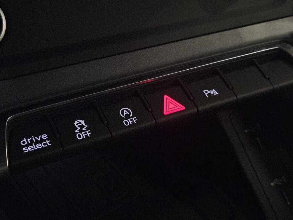 Acheter Audi Q3 Q3 Sportback 40 TDI 200 ch S tronic 7 Quattro S Edition 5p occasion dans les concessions du Groupe Faurie