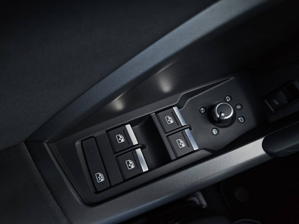 Acheter Audi Q3 Q3 Sportback 35 TDI 150 ch S tronic 7 S line 5p occasion dans les concessions du Groupe Faurie
