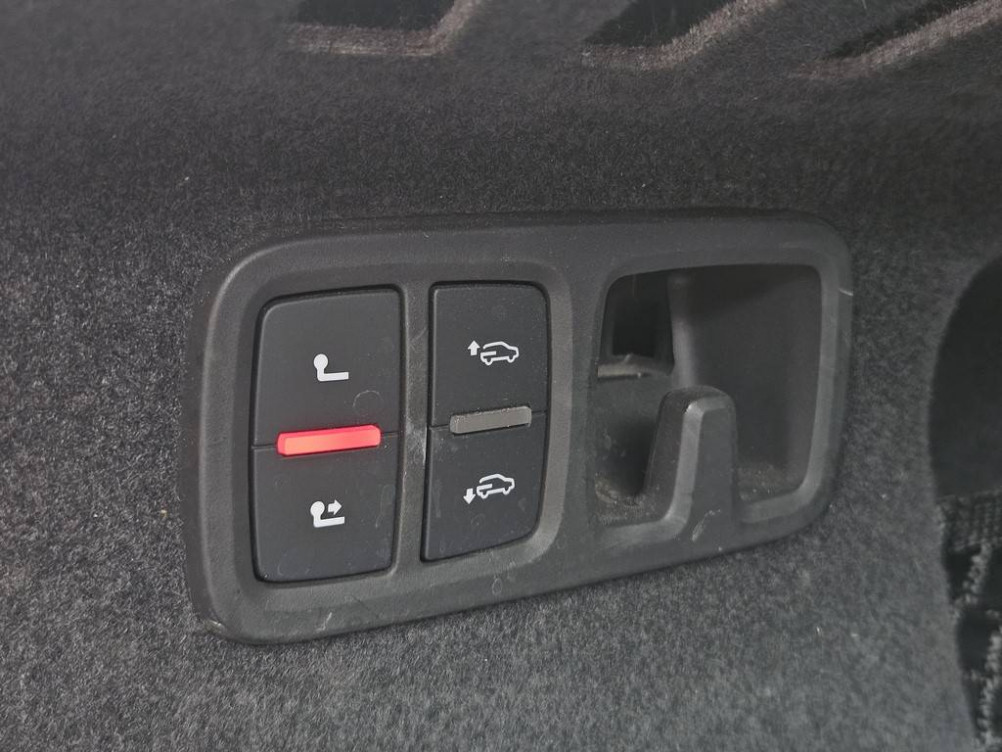 Acheter Audi Q8 Q8 60 TFSI e 462 Tiptronic 8 Quattro Compétition 5p occasion dans les concessions du Groupe Faurie