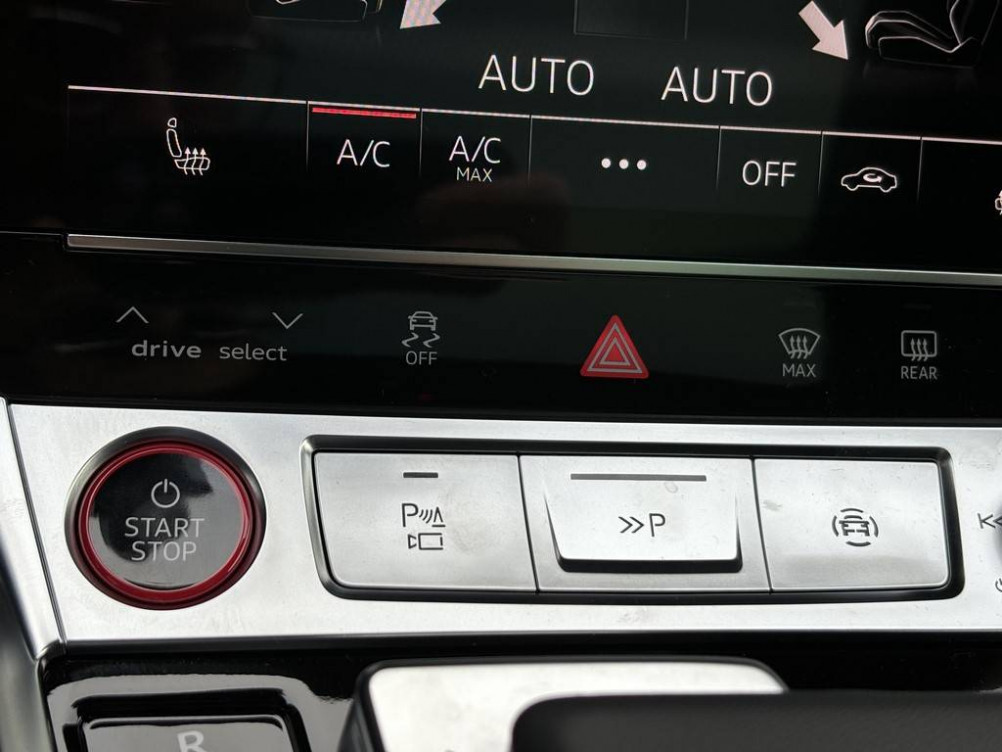 Acheter Audi Q8 e-tron SQ8 e-tron Sportback 503 ch 114 kWh Quattro  5p neuf dans les concessions du Groupe Faurie