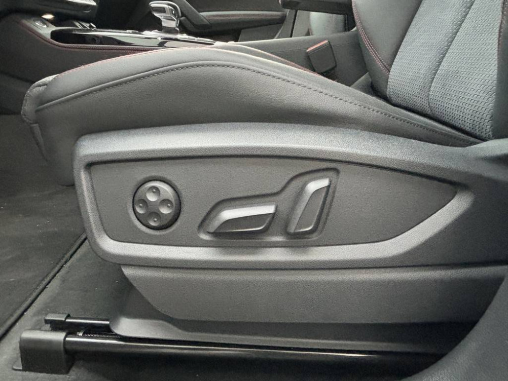 Acheter Audi Q5 Q5 Sportback 50 TFSIe 299 S tronic 7 Quattro S line 5p neuf dans les concessions du Groupe Faurie