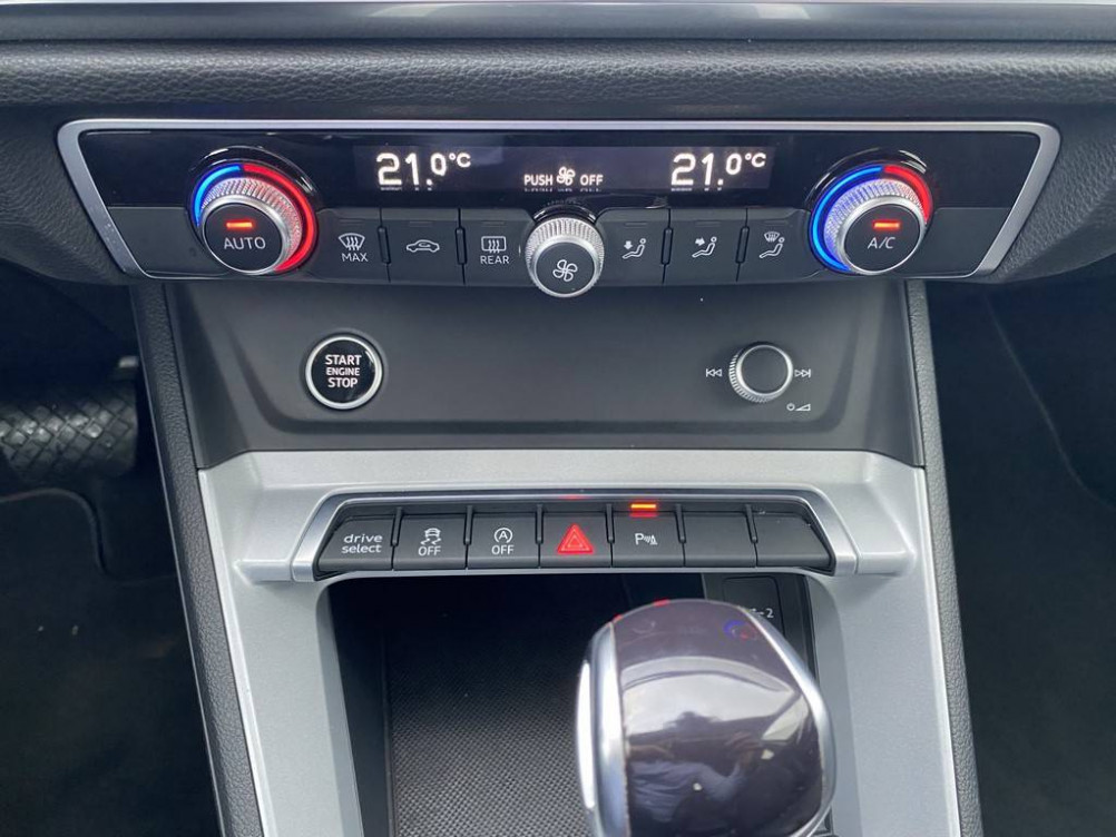 Acheter Audi Q3 Q3 35 TDI 150 ch S tronic 7 Design Luxe 5p occasion dans les concessions du Groupe Faurie