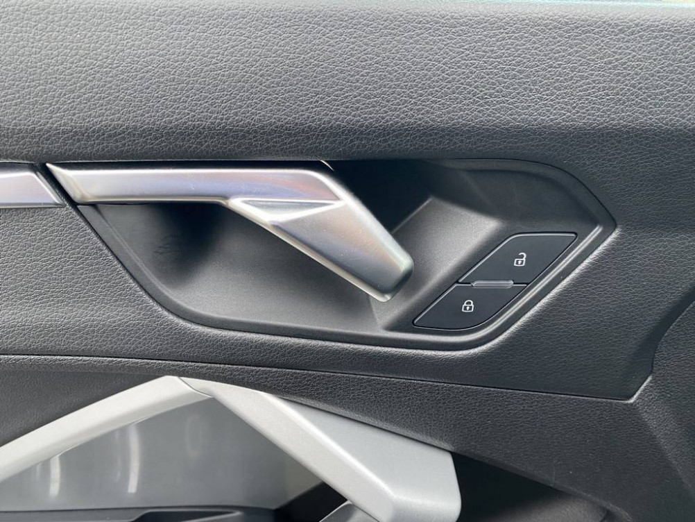 Acheter Audi Q3 Q3 35 TDI 150 ch S tronic 7 Design Luxe 5p occasion dans les concessions du Groupe Faurie