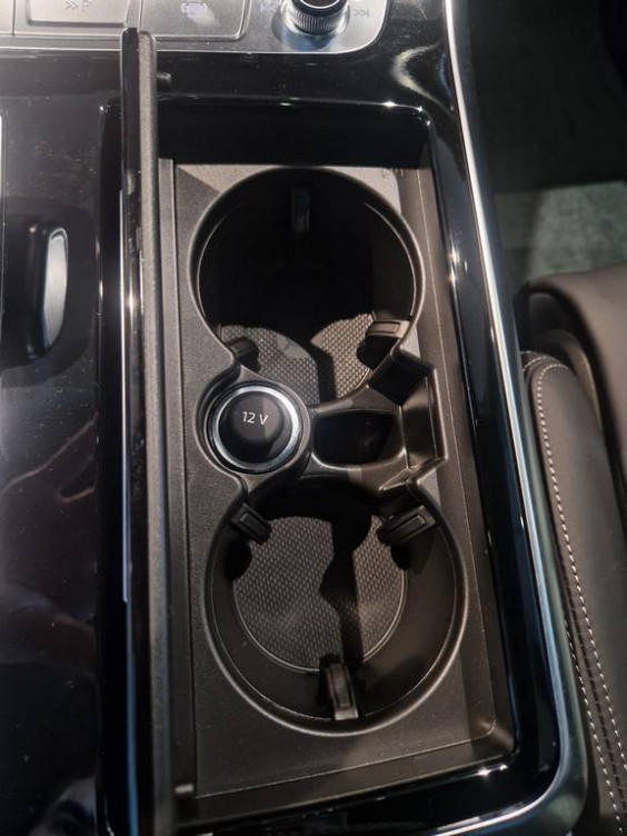 Acheter Audi Q8 Q8 55 TFSI e 394 Tiptronic 8 quattro S line 5p neuf dans les concessions du Groupe Faurie