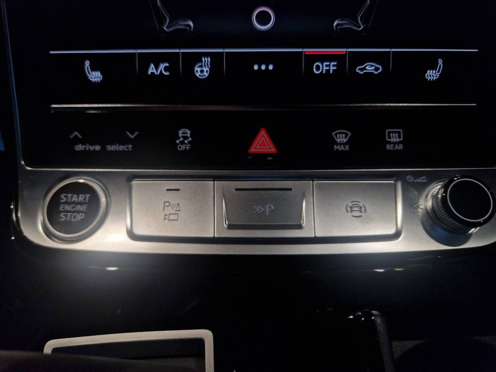 Acheter Audi Q8 Q8 55 TFSI e 394 Tiptronic 8 quattro S line 5p neuf dans les concessions du Groupe Faurie