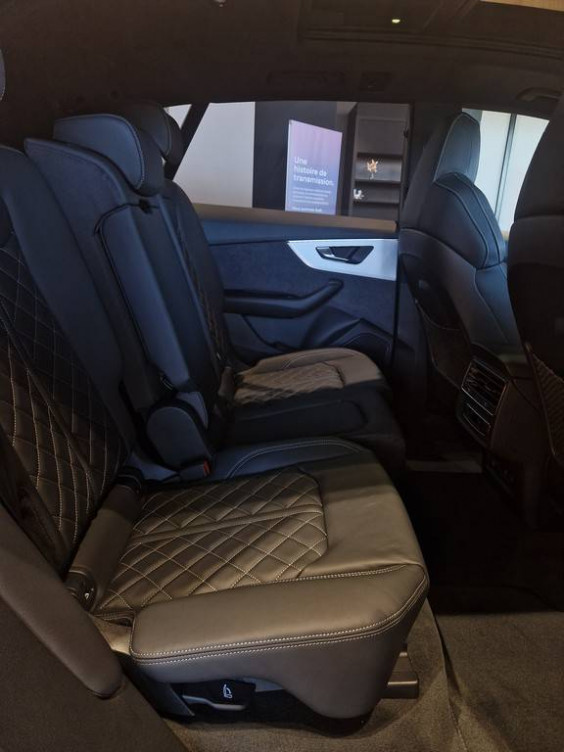 Acheter Audi Q8 Q8 55 TFSI e 394 Tiptronic 8 quattro S line 5p neuf dans les concessions du Groupe Faurie