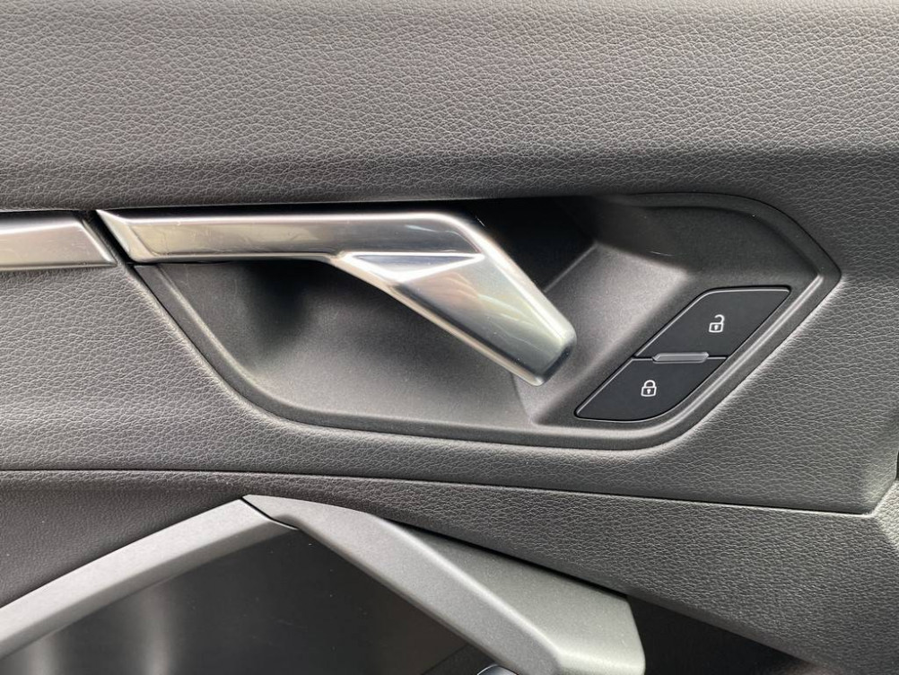 Acheter Audi Q3 Q3 Sportback 35 TDI 150 ch S tronic 7 S line 5p occasion dans les concessions du Groupe Faurie