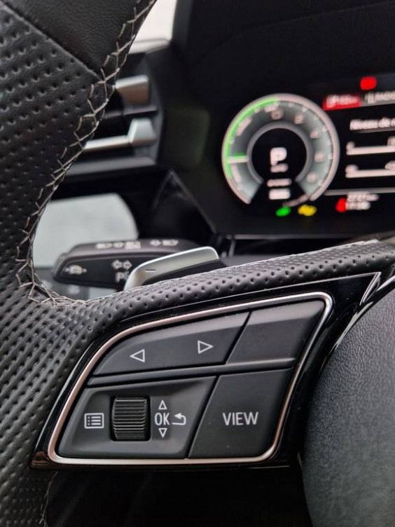 Acheter Audi A3 A3 Sportback TFSI e Hybride rechargeable 272 S tronic 6 S line 5p neuf dans les concessions du Groupe Faurie