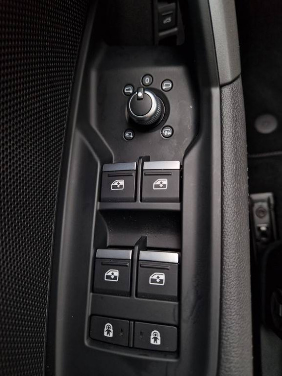 Acheter Audi A3 A3 Sportback TFSI e Hybride rechargeable 272 S tronic 6 S line 5p neuf dans les concessions du Groupe Faurie
