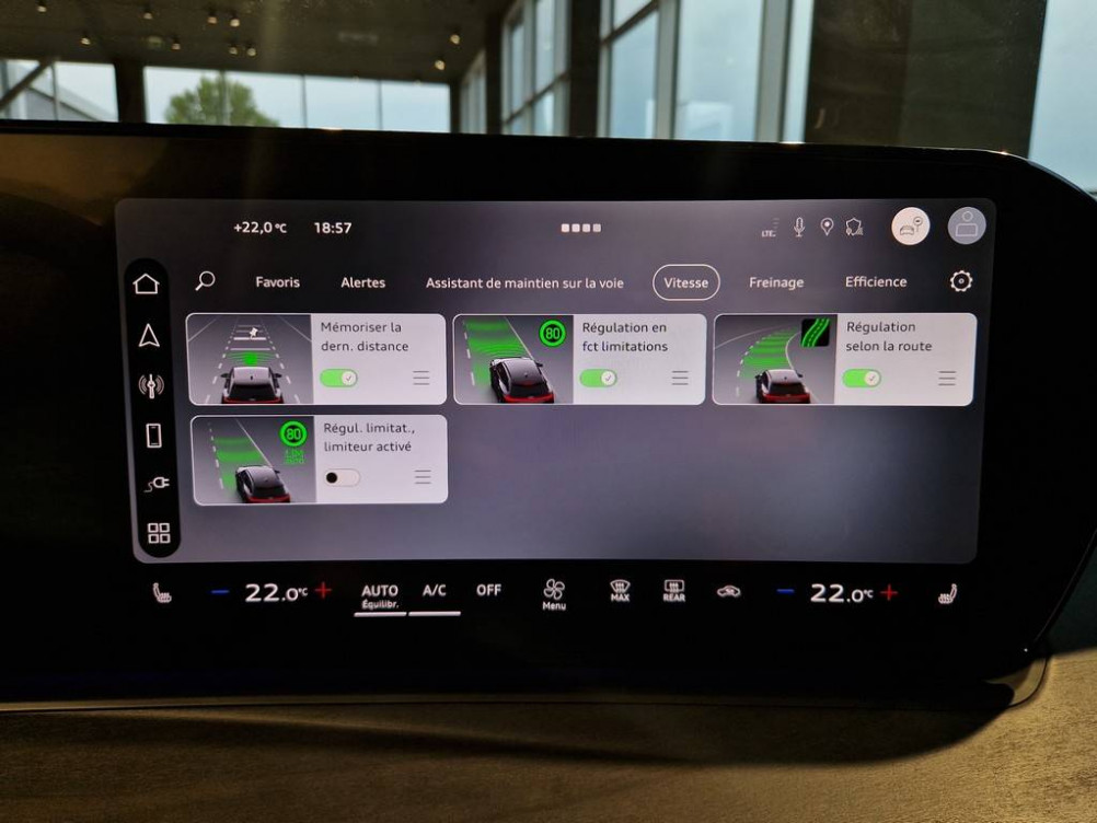 Acheter Audi Q3 Q3 e-hybrid 272 ch S tronic 6 S line 5p neuf dans les concessions du Groupe Faurie