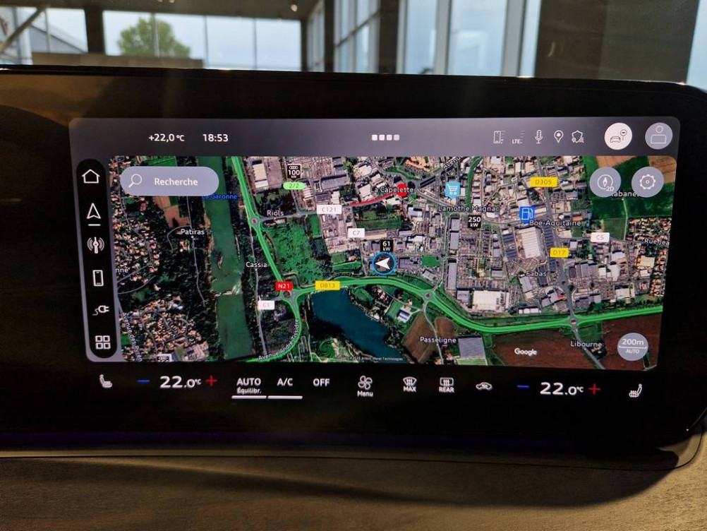 Acheter Audi Q3 Q3 e-hybrid 272 ch S tronic 6 S line 5p neuf dans les concessions du Groupe Faurie