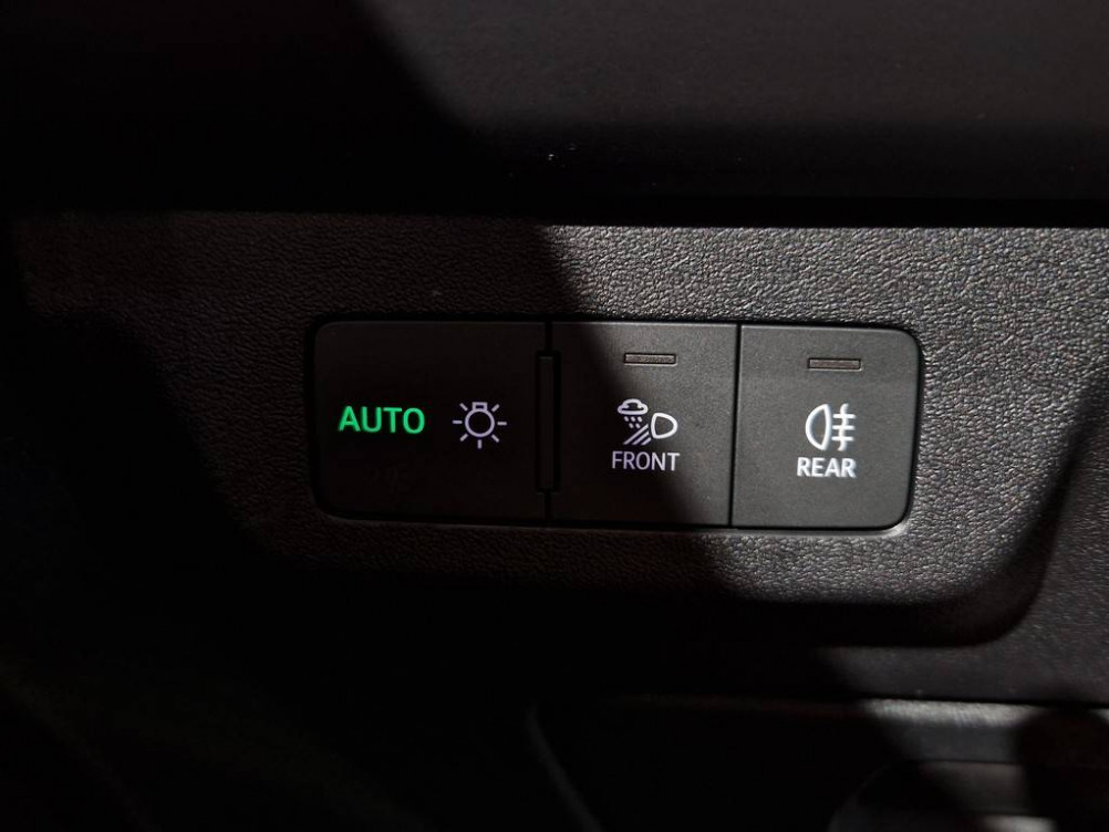 Acheter Audi Q3 Q3 e-hybrid 272 ch S tronic 6 S line 5p neuf dans les concessions du Groupe Faurie