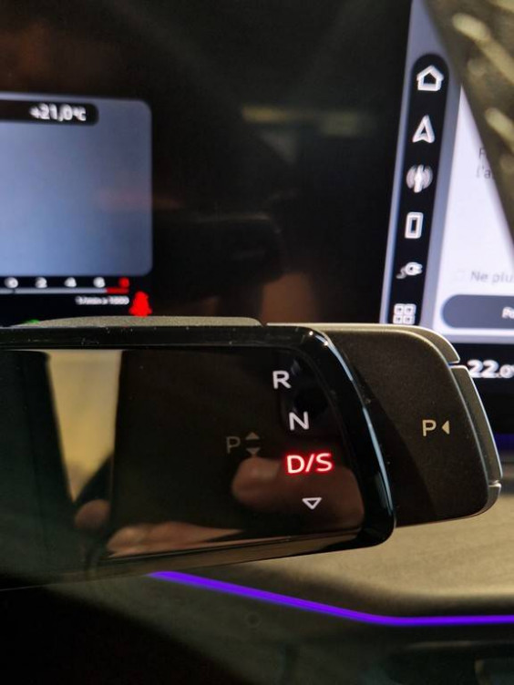 Acheter Audi Q3 Q3 e-hybrid 272 ch S tronic 6 S line 5p neuf dans les concessions du Groupe Faurie