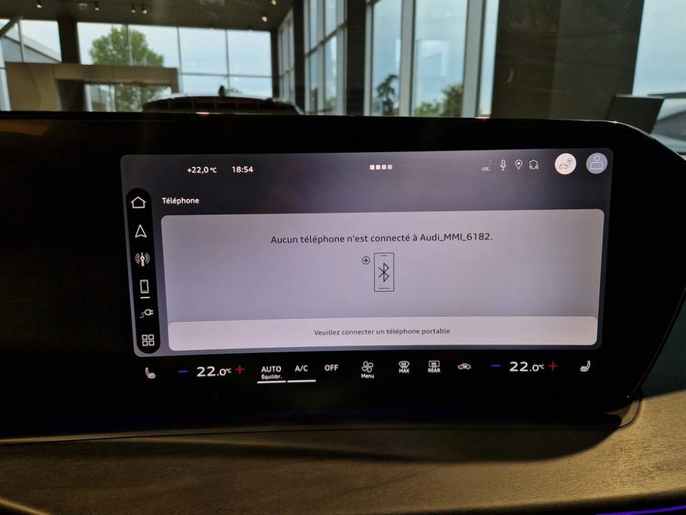 Acheter Audi Q3 Q3 e-hybrid 272 ch S tronic 6 S line 5p neuf dans les concessions du Groupe Faurie