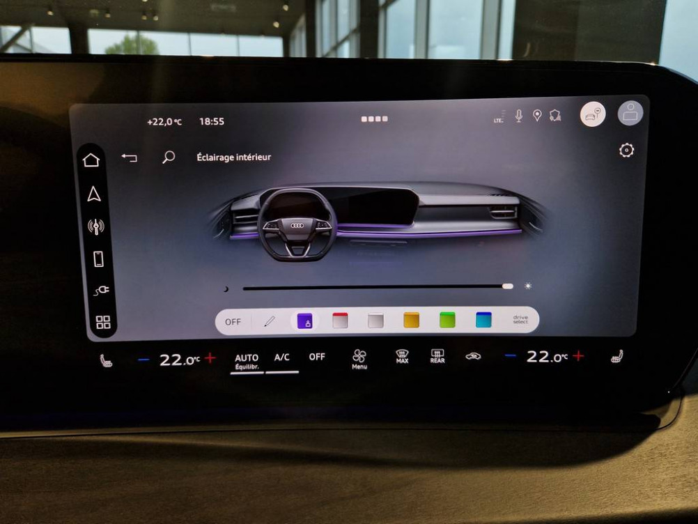 Acheter Audi Q3 Q3 e-hybrid 272 ch S tronic 6 S line 5p neuf dans les concessions du Groupe Faurie