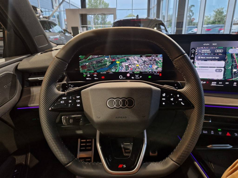 Acheter Audi Q3 Q3 e-hybrid 272 ch S tronic 6 S line 5p neuf dans les concessions du Groupe Faurie