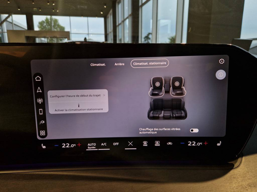 Acheter Audi Q3 Q3 e-hybrid 272 ch S tronic 6 S line 5p neuf dans les concessions du Groupe Faurie