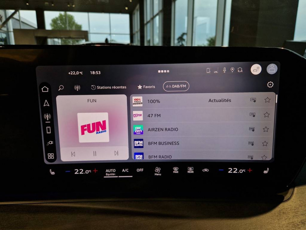 Acheter Audi Q3 Q3 e-hybrid 272 ch S tronic 6 S line 5p neuf dans les concessions du Groupe Faurie