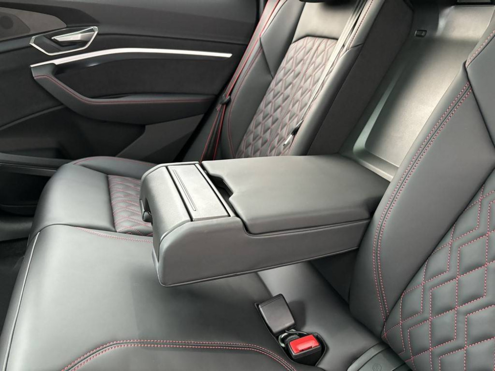 Acheter Audi Q8 e-tron SQ8 e-tron Sportback 503 ch 114 kWh Quattro  5p neuf dans les concessions du Groupe Faurie
