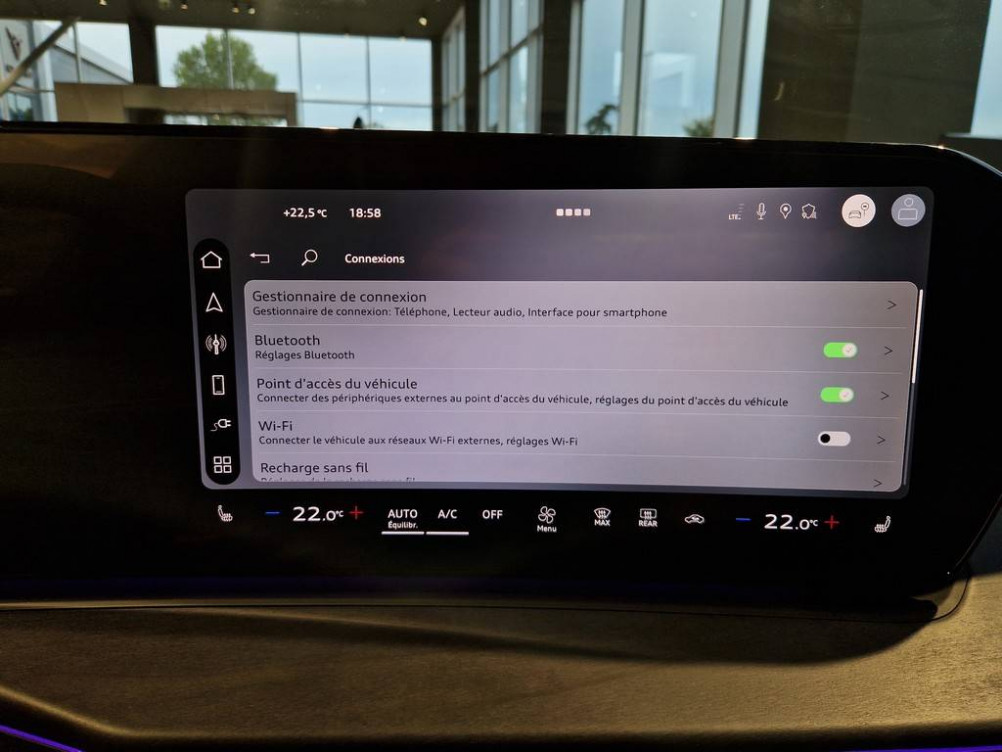 Acheter Audi Q3 Q3 e-hybrid 272 ch S tronic 6 S line 5p neuf dans les concessions du Groupe Faurie