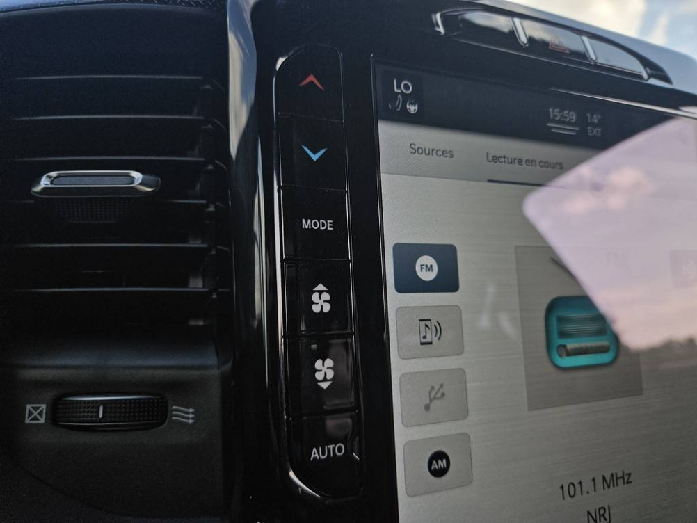 Acheter Dodge RAM Nitro Dodge Ram DT 1500 V8 5,7 L HEMI MDS VVT BVA8 Sport Rebel Crew Cab 4X4 4p occasion dans les concessions du Groupe Faurie