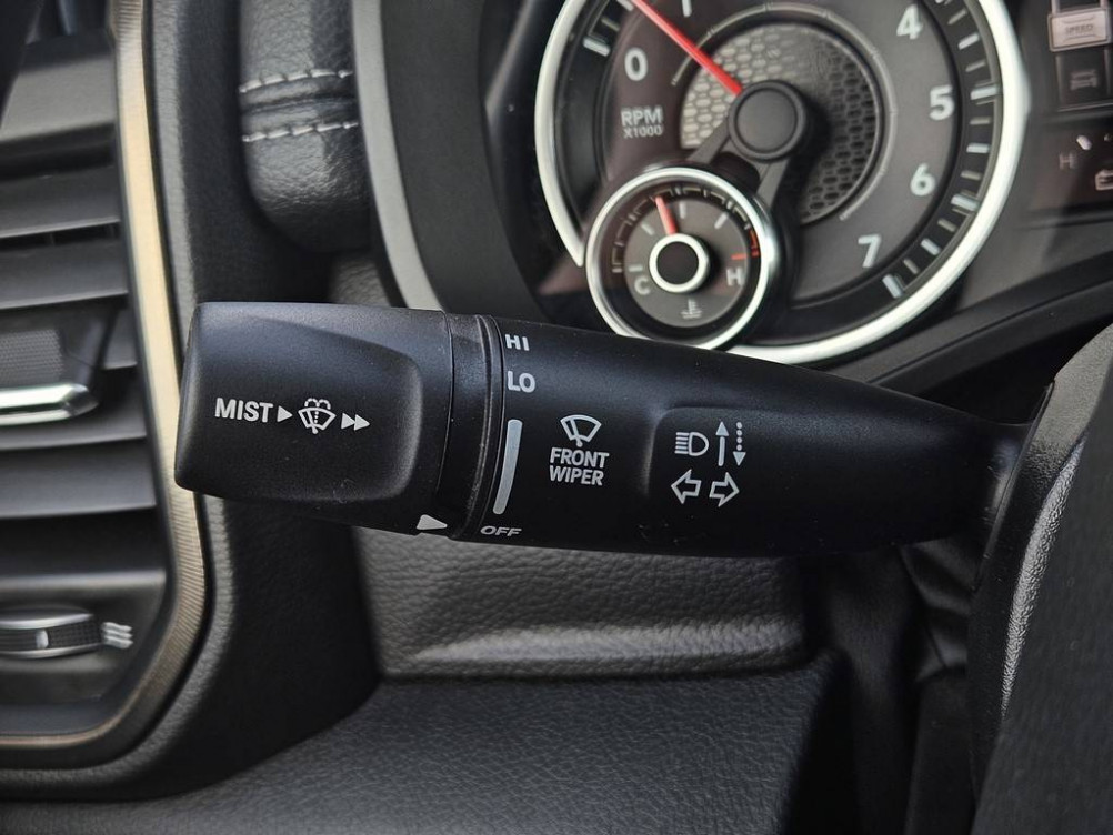 Acheter Dodge RAM Nitro Dodge Ram DT 1500 V8 5,7 L HEMI MDS VVT BVA8 Sport Rebel Crew Cab 4X4 4p occasion dans les concessions du Groupe Faurie