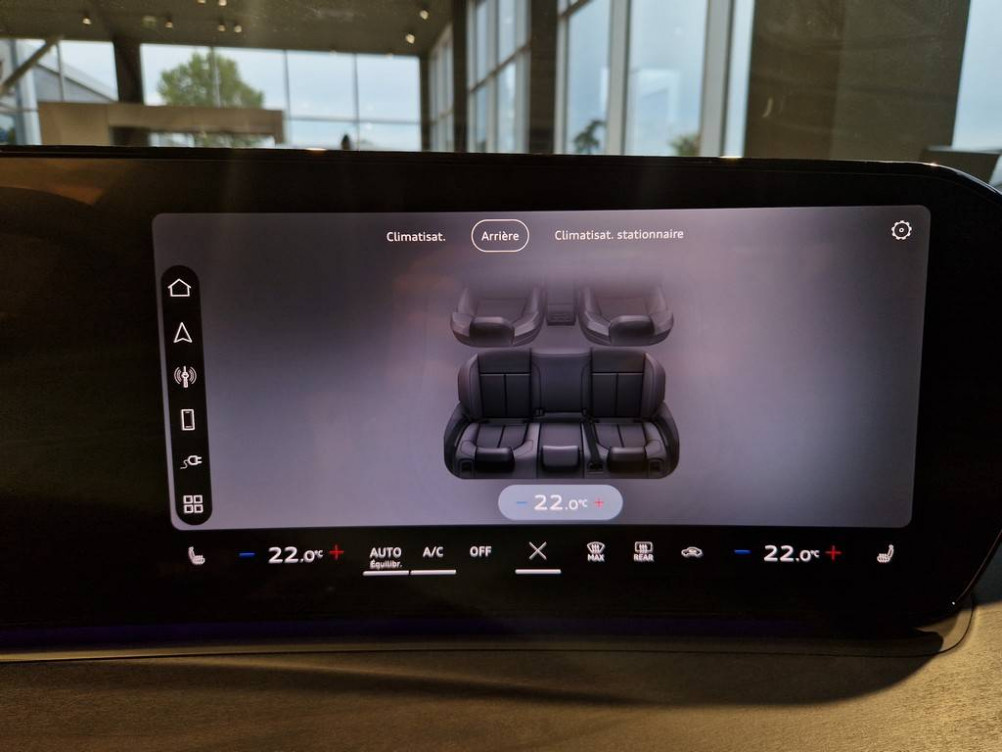 Acheter Audi Q3 Q3 e-hybrid 272 ch S tronic 6 S line 5p neuf dans les concessions du Groupe Faurie