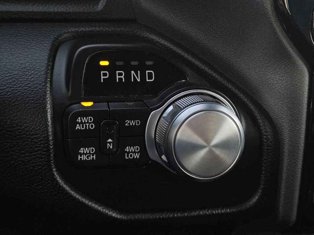 Acheter Dodge RAM Nitro Dodge Ram DT 1500 V8 5,7 L HEMI MDS VVT BVA8 Sport Rebel Crew Cab 4X4 4p occasion dans les concessions du Groupe Faurie