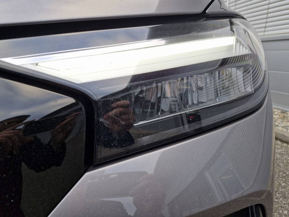 Acheter Audi Q4 Q4 e-tron Sportback 45 285 ch 82 kWh S line 5p neuf dans les concessions du Groupe Faurie